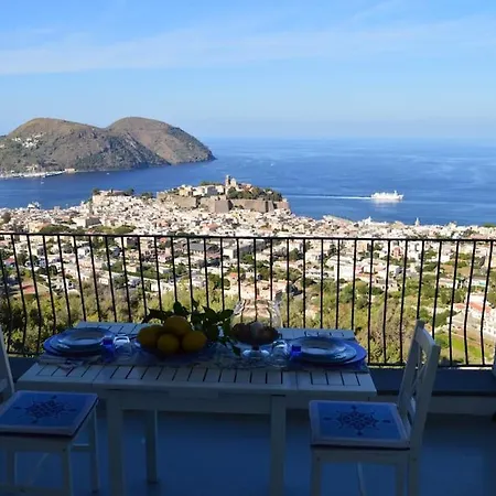 Villa Serena Lipari *