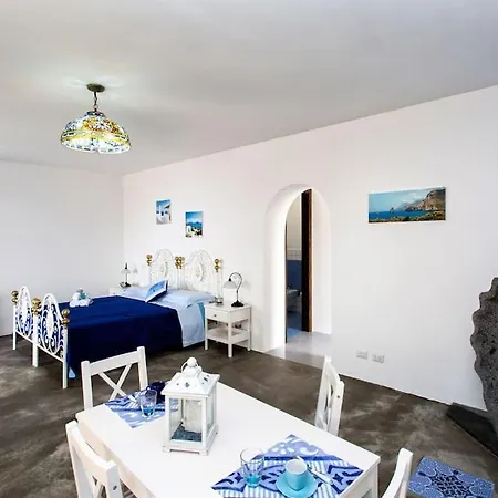 Villa Serena Lipari *